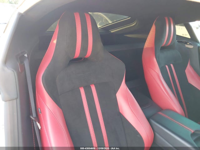 SCFSMGAW0NGN06758 Aston Martin Vantage /f1 Edition