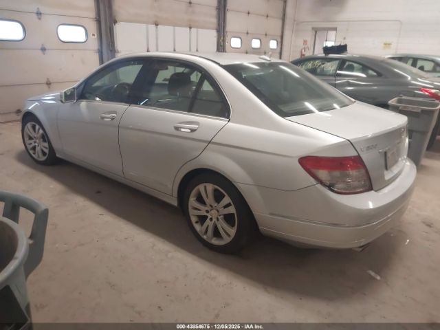 2010 MERCEDES-BENZ C 300 WDDGF8BBXAF415454 Photo 2