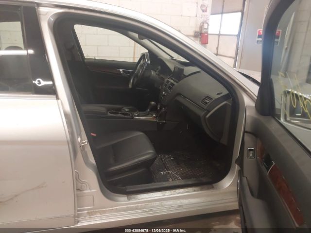 2010 MERCEDES-BENZ C 300 WDDGF8BBXAF415454 Photo 4