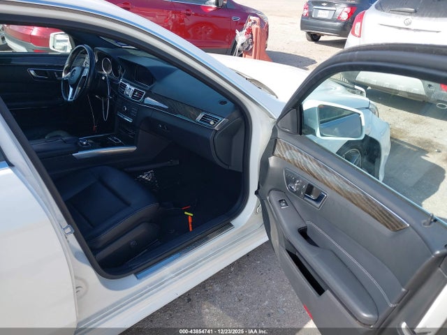 2016 Mercedes-benz E 350 მანქანა იყიდება აუქციონზე, vin: WDDHF5KB4GB270074, აუქციონის ნომერი: 43854741