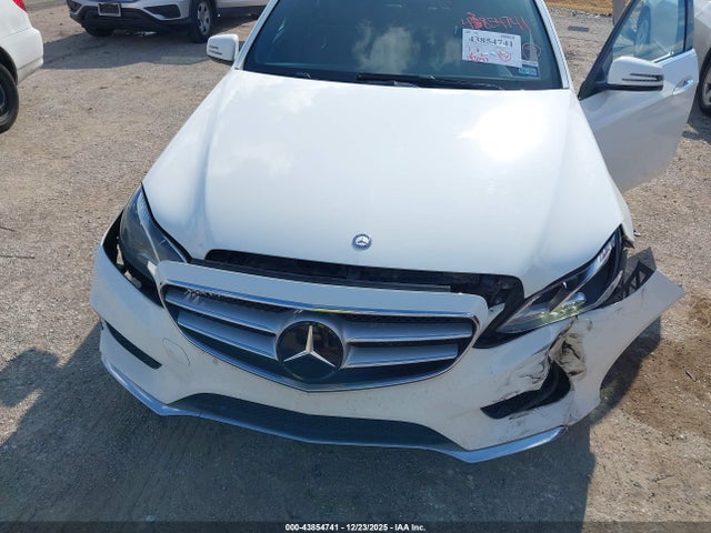 2016 Mercedes-benz E 350 მანქანა იყიდება აუქციონზე, vin: WDDHF5KB4GB270074, აუქციონის ნომერი: 43854741