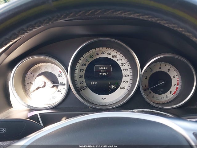 2016 Mercedes-benz E 350 მანქანა იყიდება აუქციონზე, vin: WDDHF5KB4GB270074, აუქციონის ნომერი: 43854741