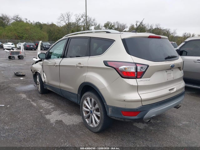 Ford Escape Titanium 2017 1FMCU0JD5HUD58195 Image 3