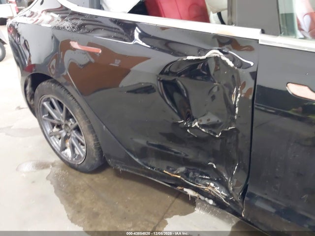 2019 TESLA MODEL 3 5YJ3E1EB3KF390515 Photo 5
