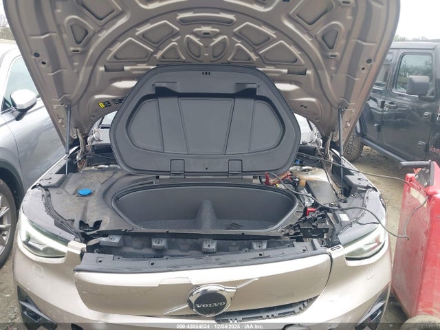 2023 VOLVO XC40 RECHARGE PURE ELECTRIC YV4ED3UW2P2070931 Photo 9