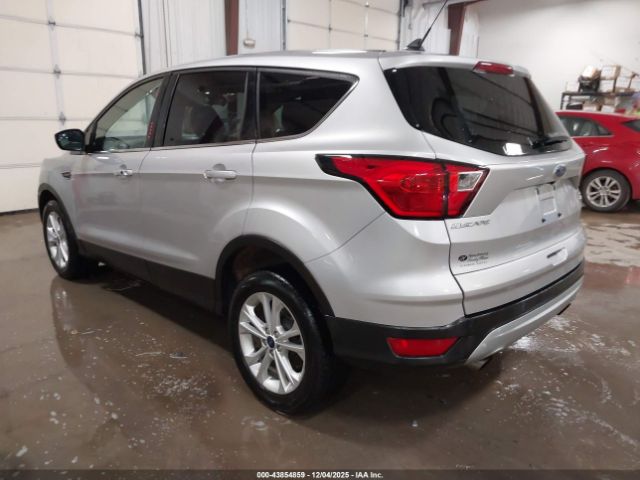 2019 FORD ESCAPE 1FMCU0GD2KUC26526 Photo 2