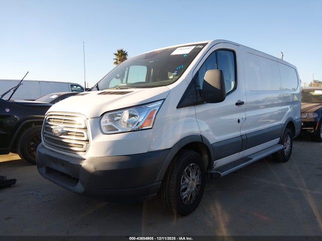 Ford Transit 2018 1FTYR1YMXJKB38298 Image 2