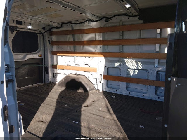 Ford Transit 2018 1FTYR1YMXJKB38298 Image 8
