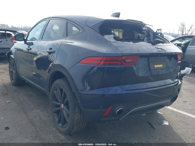 2021 JAGUAR E-PACE SADFP2FXXM1024249 Photo 2