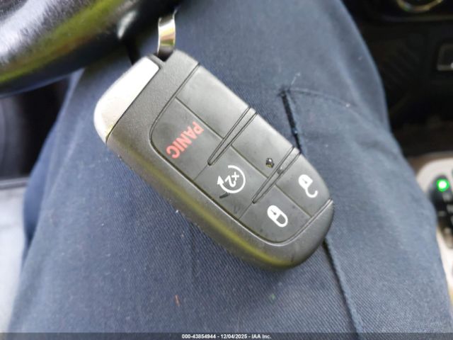 2017 JEEP RENEGADE ZACCJADB0HPE79862 Photo 10