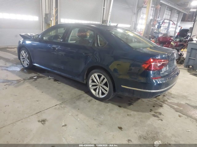 1VWLA7A36KC003866 Volkswagen Passat 2.0t Wolfsburg Edition