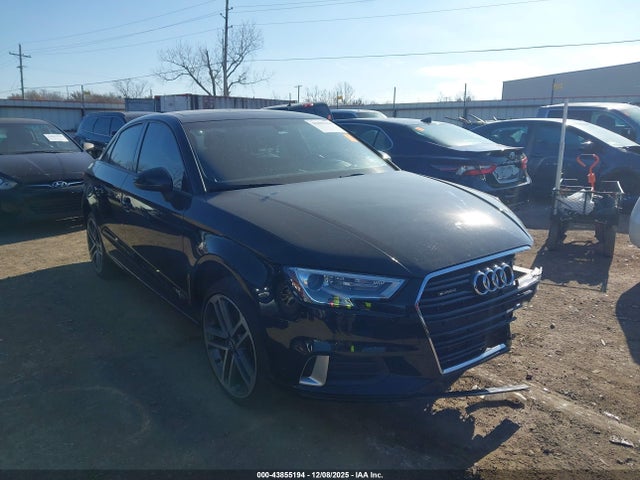 2017 AUDI A3 WAUB8GFF8H1062657 Photo 0