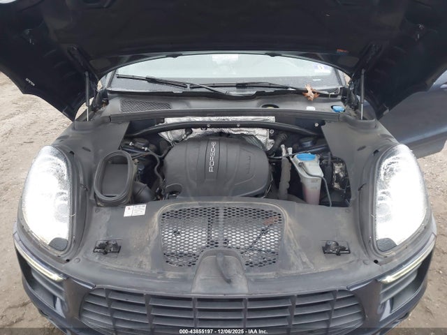 2017 PORSCHE MACAN WP1AA2A52HLB82560 Photo 9