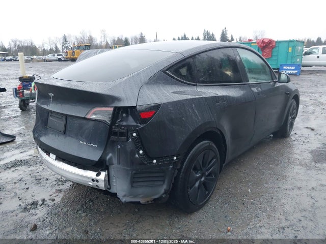 2024 TESLA MODEL Y 7SAYGDEE0RF195108 Photo 3