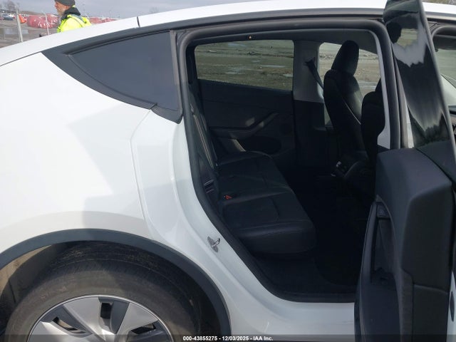 2023 TESLA MODEL Y 7SAYGDEE4PA123306 Photo 7
