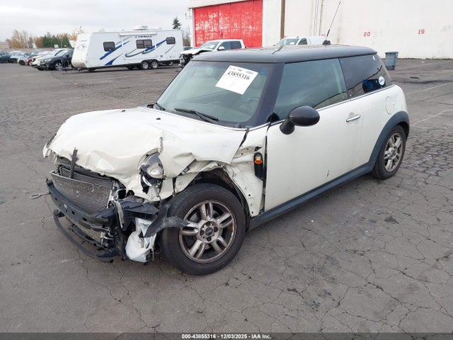 2012 MINI COOPER WMWSU3C55CT257855 Photo 1