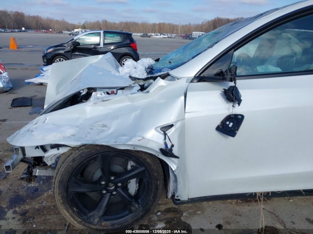 2026 TESLA MODEL Y 7SAYGDEE4TF408729 Photo 5