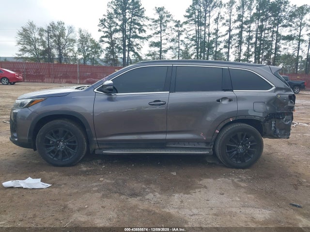 5TDKZRFH8KS355238 Toyota Highlander Se