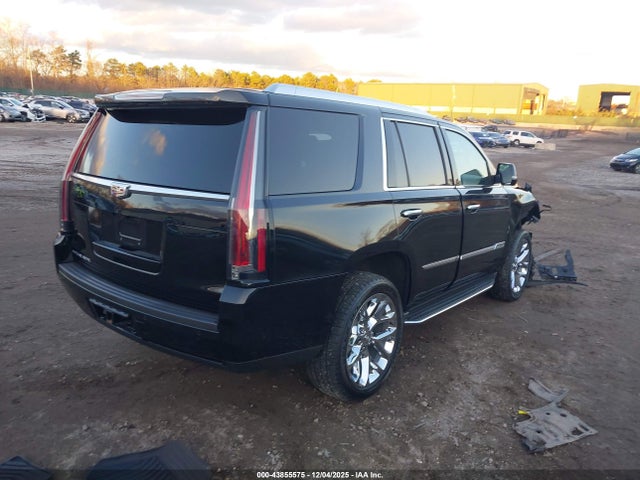 2017 CADILLAC ESCALADE 1GYS4BKJ0HR252427 Photo 3