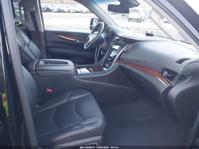 2017 CADILLAC ESCALADE 1GYS4BKJ0HR252427 Photo 4