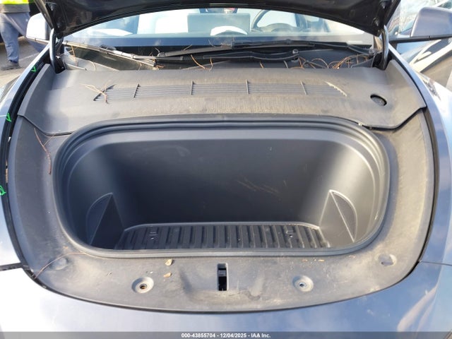 2024 TESLA MODEL Y 7SAYGDEE2RA233659 Photo 9