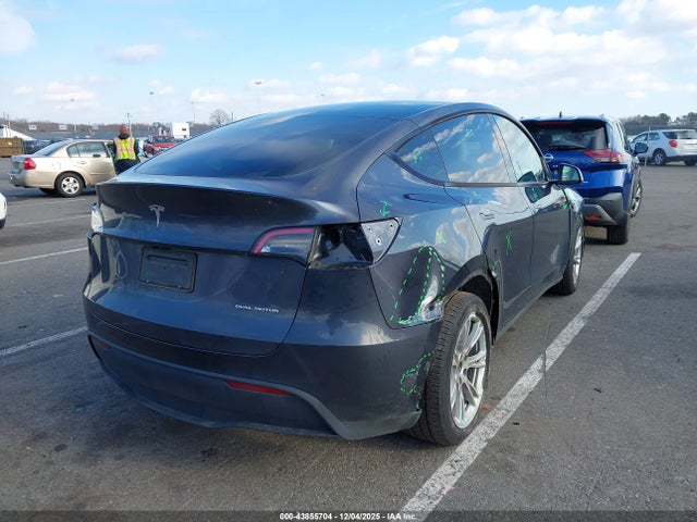 2024 TESLA MODEL Y 7SAYGDEE2RA233659 Photo 3
