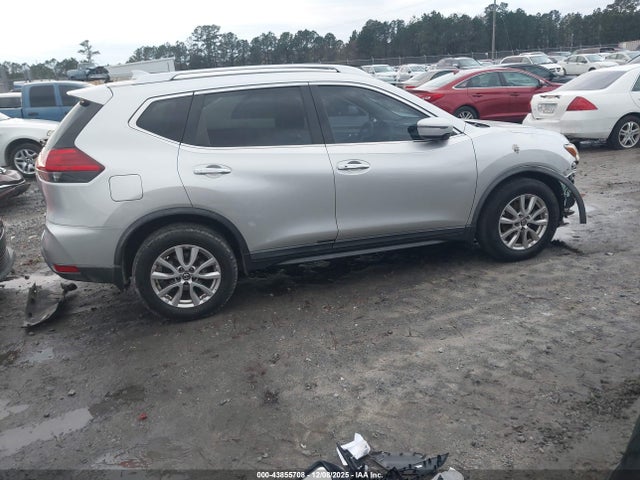 KNMAT2MT4HP615875 Nissan ROGUE SV