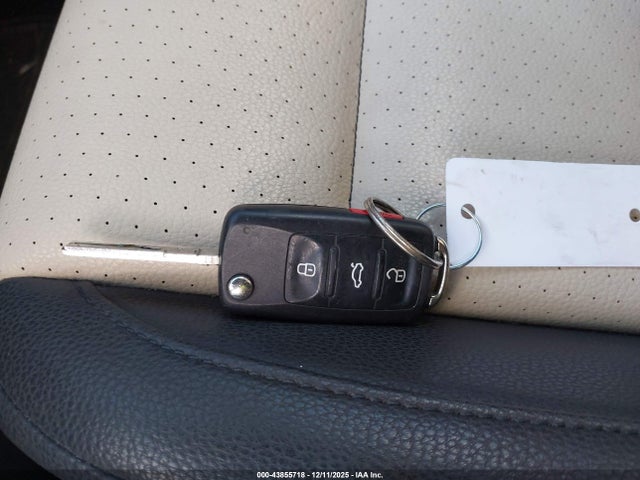 WVGBV7AX0GW602429 Volkswagen TIGUAN S