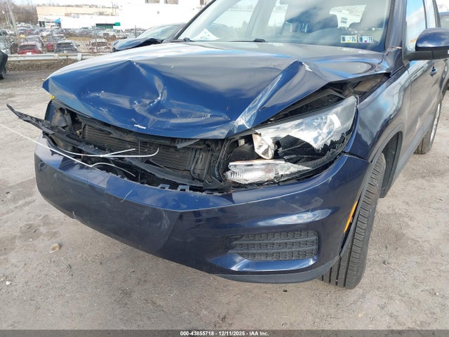 WVGBV7AX0GW602429 Volkswagen TIGUAN S