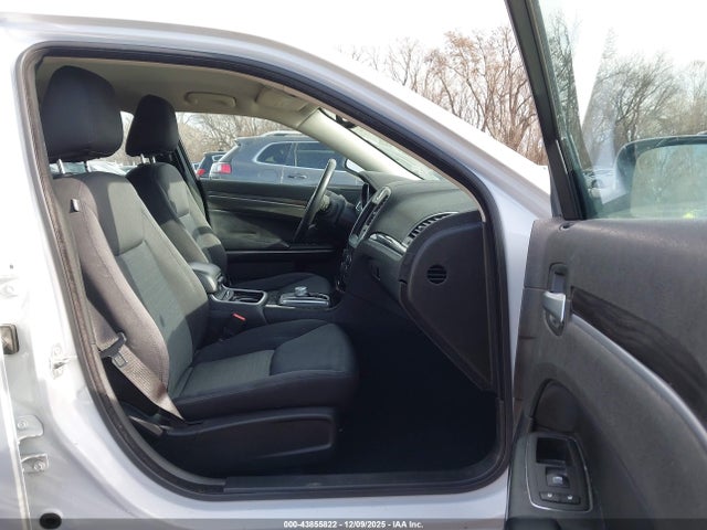 2021 CHRYSLER 300 2C3CCAAG9MH567030 Photo 4