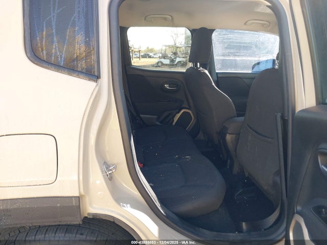 ZACCJABT6GPC64304 Jeep Renegade Latitude