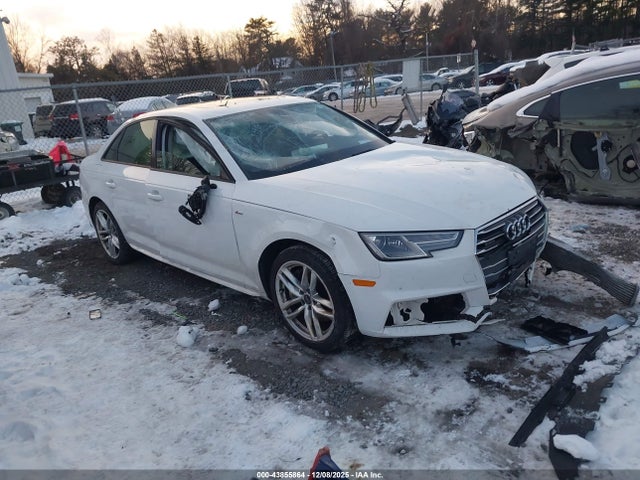 2017 AUDI A4 WAUDNAF46HN054630 Photo 0
