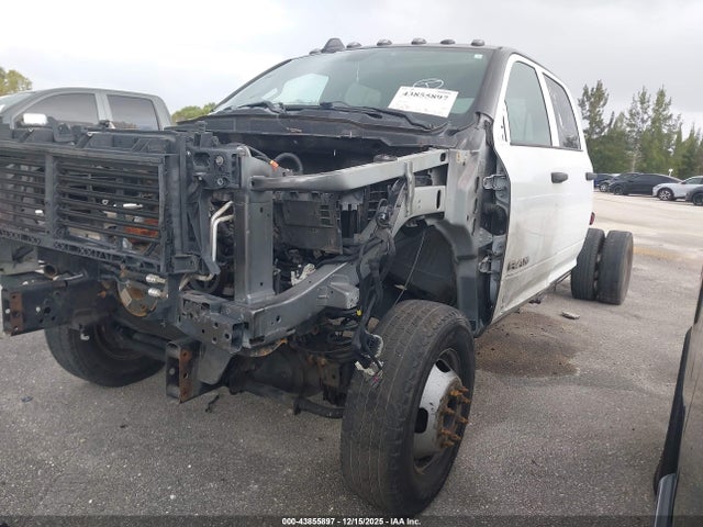 43855897 :رقم المزاد ، 3C7WRTCL9NG308524 vin ، 2022 Ram 3500 Chassis Tradesman/slt/laramie/limited مزاد بيع