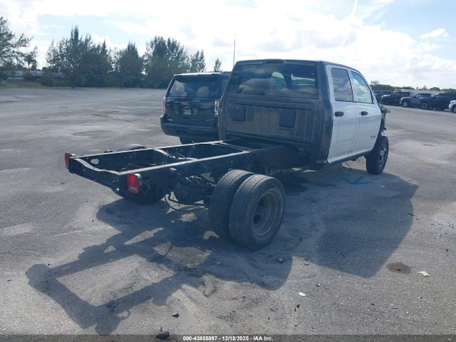 43855897 :رقم المزاد ، 3C7WRTCL9NG308524 vin ، 2022 Ram 3500 Chassis Tradesman/slt/laramie/limited مزاد بيع