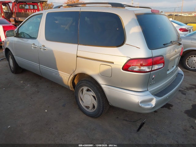 2003 Toyota Sienna Le მანქანა იყიდება აუქციონზე, vin: 4T3ZF13C23U547899, აუქციონის ნომერი: 43855991