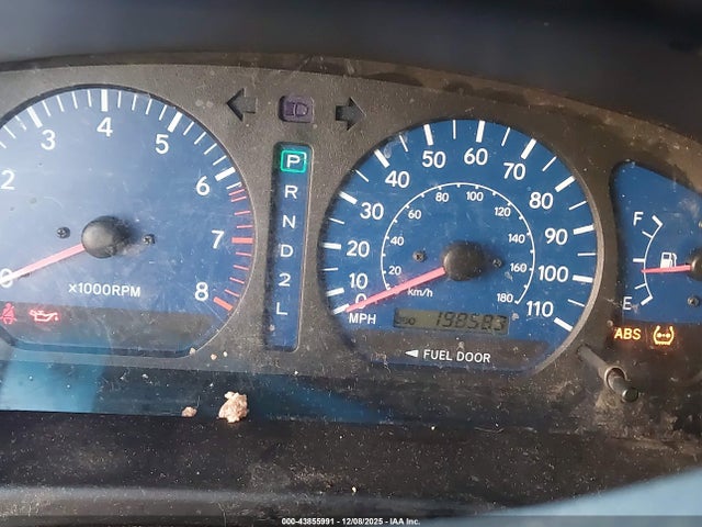 2003 Toyota Sienna Le მანქანა იყიდება აუქციონზე, vin: 4T3ZF13C23U547899, აუქციონის ნომერი: 43855991