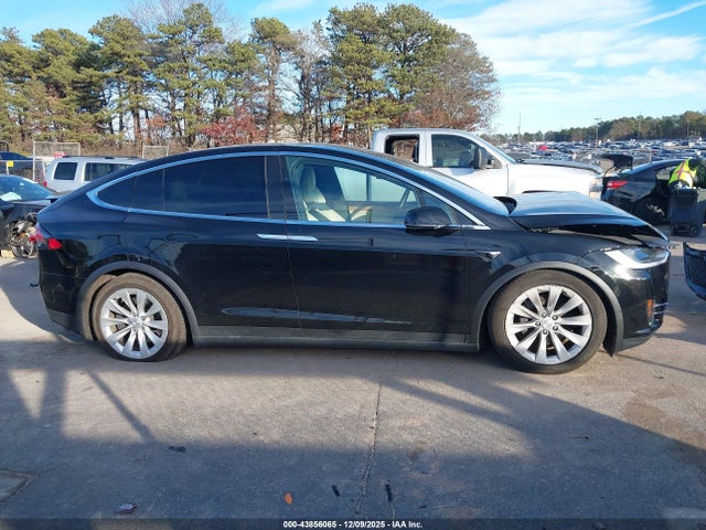 Aukcja sprzedaży 2021 Tesla Model X Long Range Dual Motor All-wheel Drive/long Range Plus Dual Motor All-wheel Drive, vin: 5YJXCBE2XMF310384, numer aukcji: 43856065