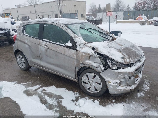Chevrolet Spark Ls Cvt 2017 KL8CB6SA3HC785374 zdjęcie główne