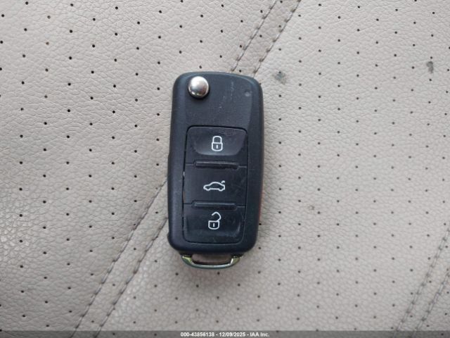 2015 VOLKSWAGEN PASSAT 1VWBV7A39FC054039 Photo 10