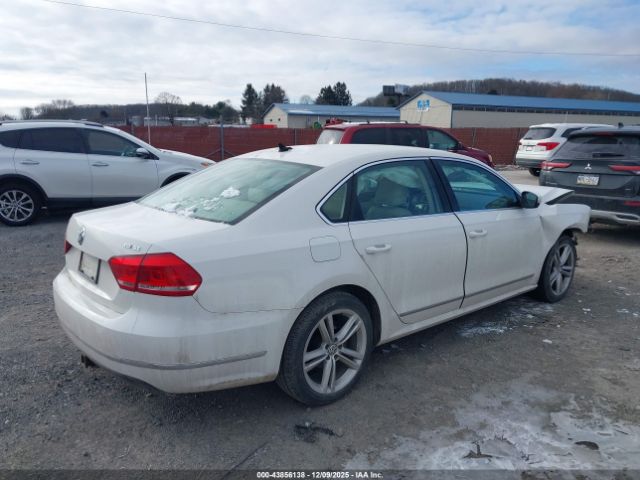 2015 VOLKSWAGEN PASSAT 1VWBV7A39FC054039 Photo 3