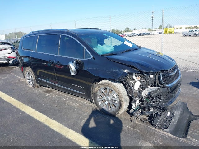 2025 CHRYSLER PACIFICA HYBRID 2C4RC1N79SR528395