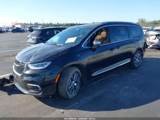 2025 CHRYSLER PACIFICA HYBRID 2C4RC1N79SR528395 Photo 1