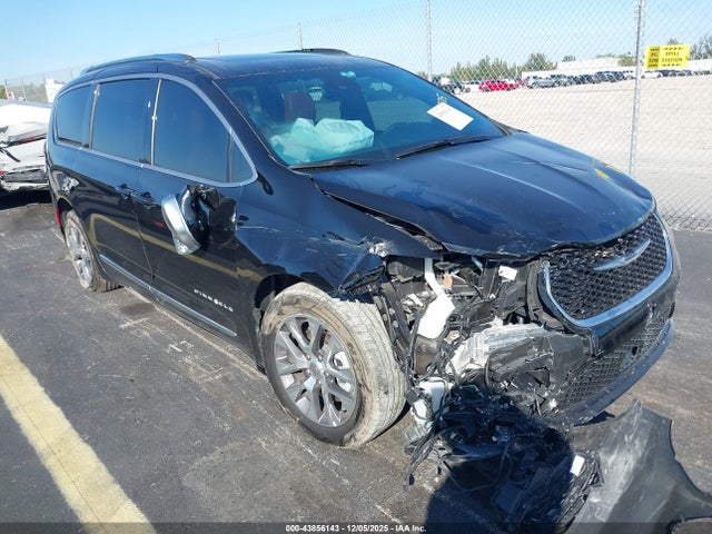 2025 CHRYSLER PACIFICA HYBRID 2C4RC1N79SR528395 Photo 5
