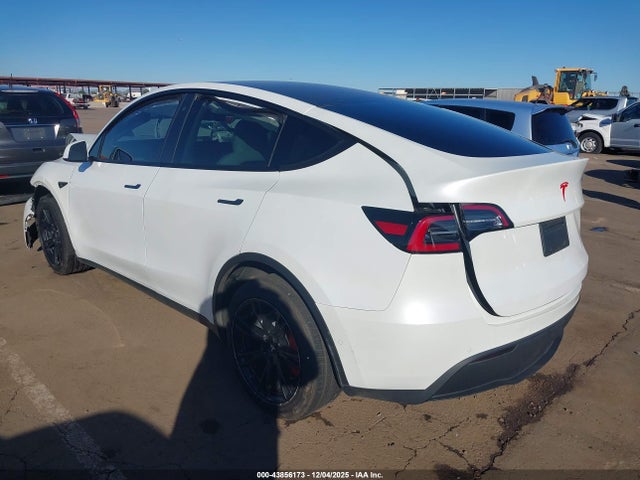 2020 TESLA MODEL Y 5YJYGDEE1LF035310 Photo 2