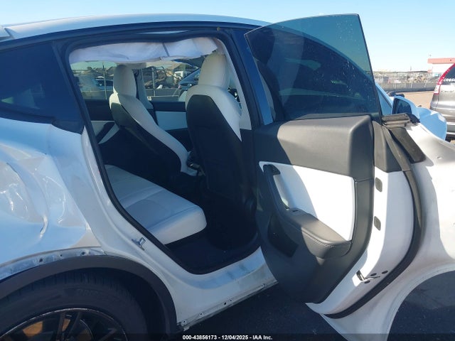2020 TESLA MODEL Y 5YJYGDEE1LF035310 Photo 7