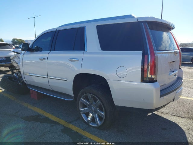 2017 CADILLAC ESCALADE 1GYS4CKJ7HR282823 Photo 2