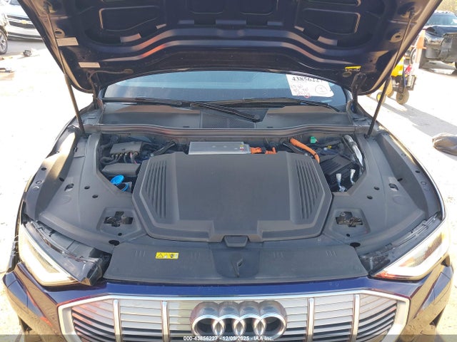 2021 AUDI E-TRON WA1LAAGE2MB016318 Photo 9