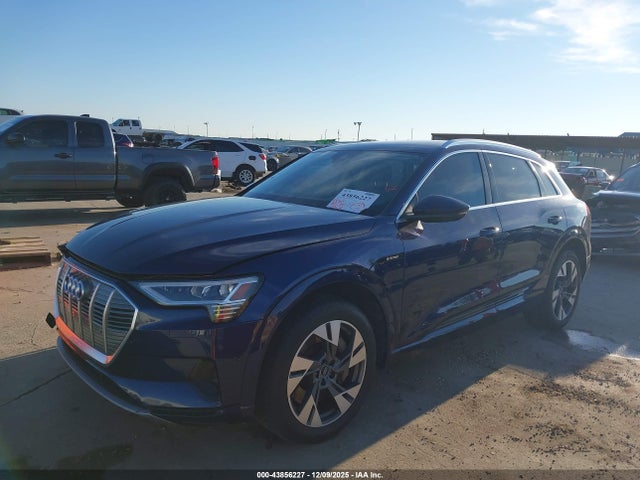 2021 AUDI E-TRON WA1LAAGE2MB016318 Photo 1