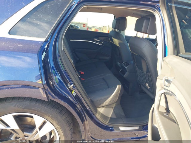 2021 AUDI E-TRON WA1LAAGE2MB016318 Photo 7