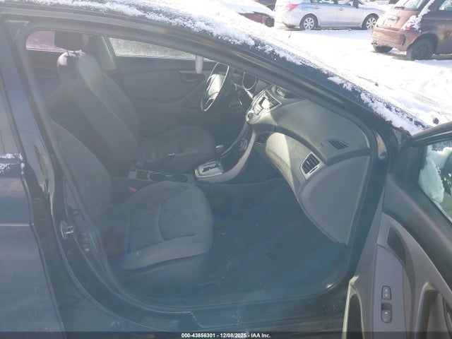 43856301 :رقم المزاد ، KMHDH4AE2CU217845 vin ، 2012 Hyundai Elantra Gls (ulsan Plant) مزاد بيع